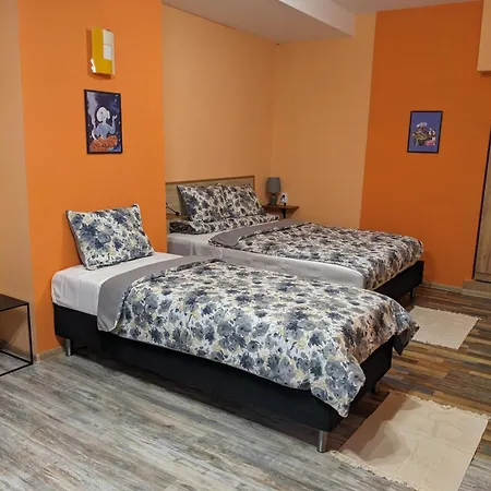 Апартамент аладин- център