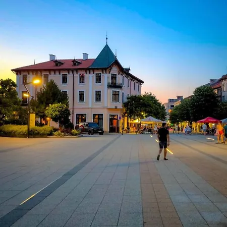 аладин- център Апартамент Враца