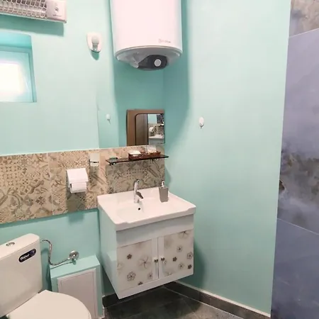 Aladin Apartment-center Quiet Free Parking Self Check-in Wi-fi וראצה