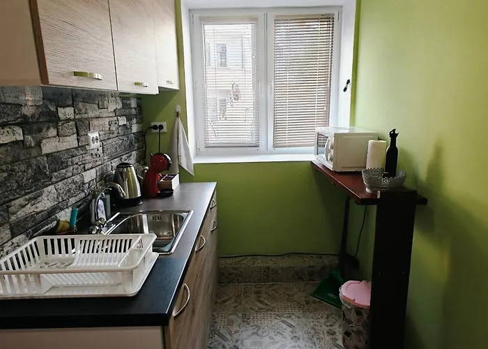 Aladin Apartment-Center Quiet Free Parking Self Check-In Wi-Fi *